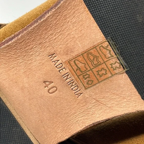 FREE PEOPLE VIENNA ANKLE BOOT CAMEL COLOR SUEDE EU 40 FITS LIKE 8.5 LIKE NEW - Picture 12 of 14